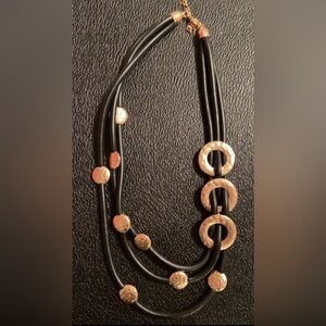 Beautiful fashion necklace​